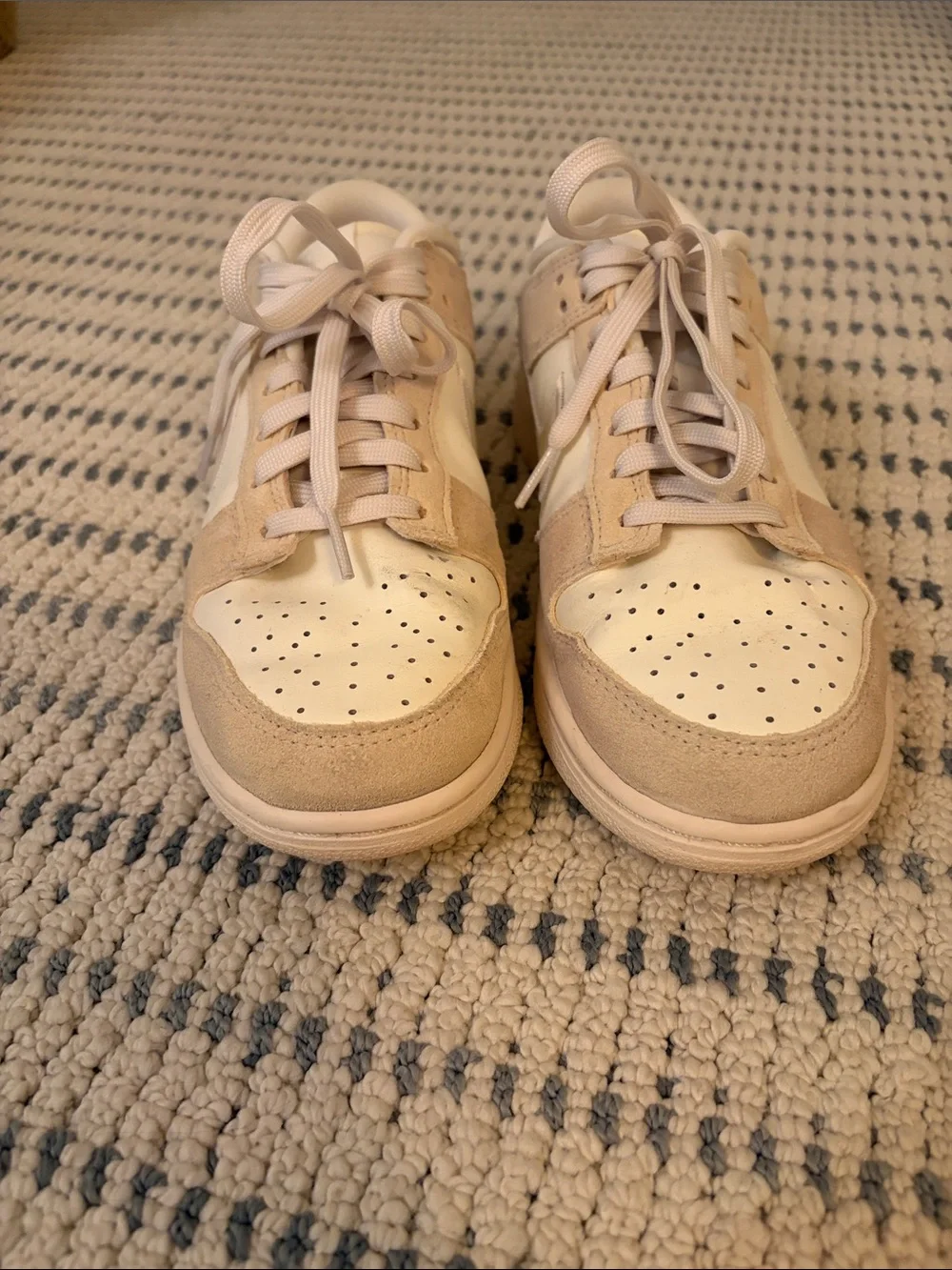 Nike women’s Low-Top Sneakers in Cream and White with Iridescent Swoosh